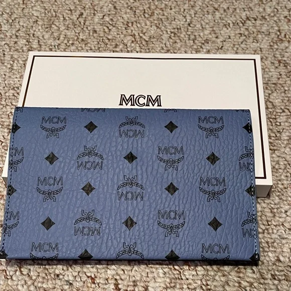 MCM Blue Monogram Leather Clutch GWP - Picture 3 of 6